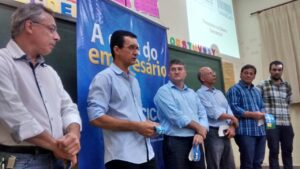 Diretores da ACICG apresentaram o projeto para empresários