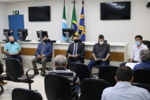 ACICG participa de reunião na Câmara Municipal.