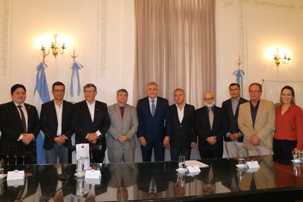 Delegações da ACICG e representantes do governo de Jujuy.