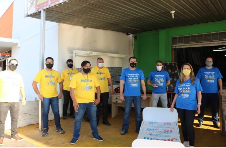 Ação máscaras - ACICG.