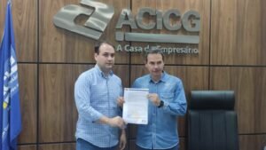 ACICG recebe Marquinhos Trad e entrega demandas do setor empresarial