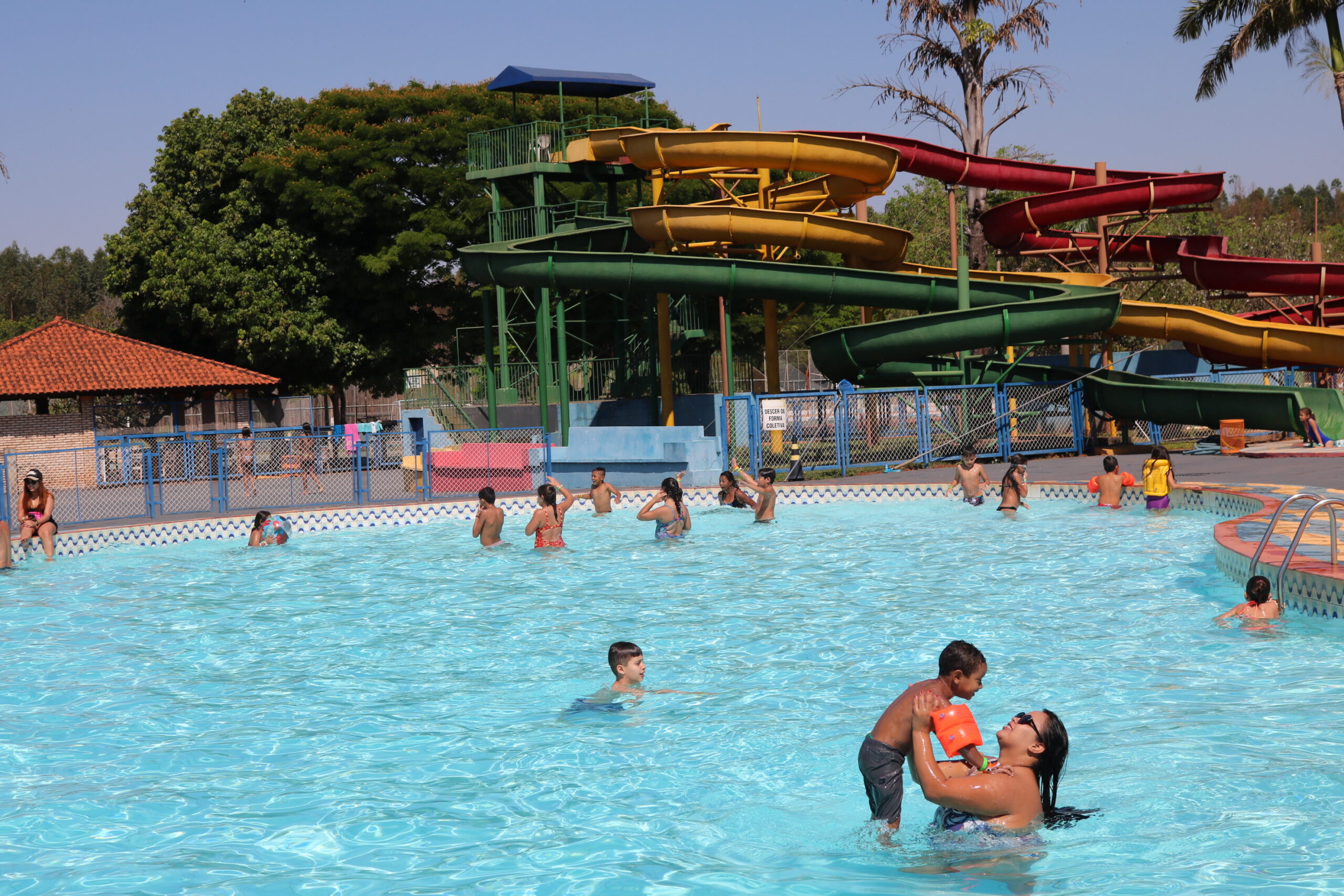 Páscoa na Colônia de Férias da ACICG terá programação gratuita e atividades para toda a família